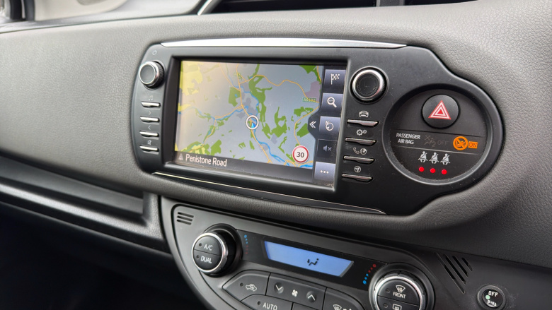 Toyota Yaris 1.5 Hybrid Icon Tech 5dr CVT Hybrid Hatchback